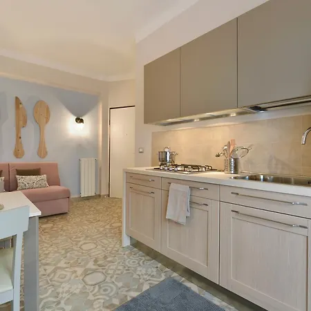 Victoria Apartment